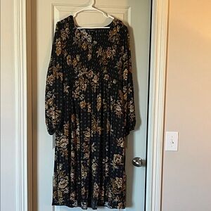 torrid Black Floral Long Sleeve Smocked Midi Dress